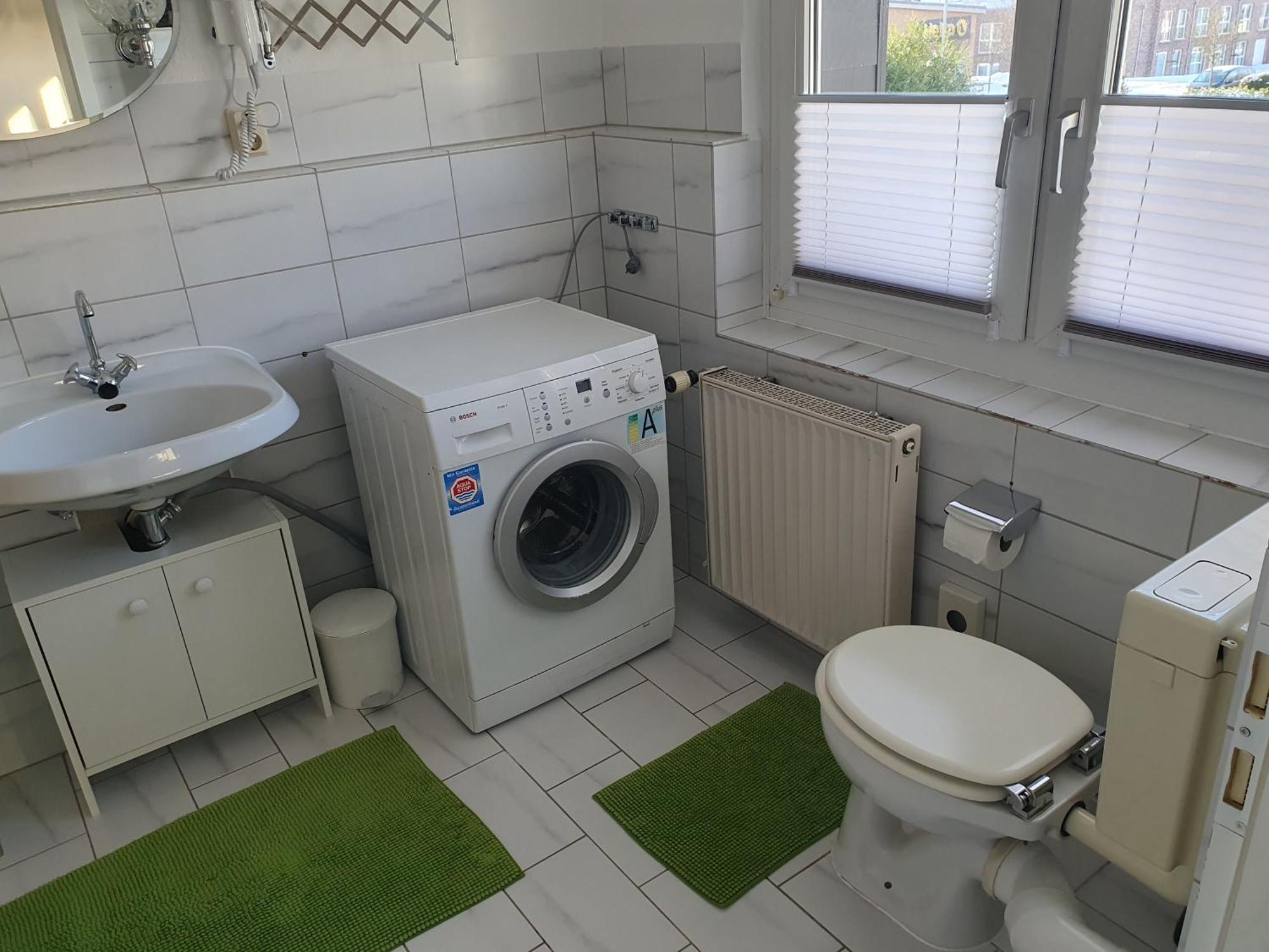 Neumuehler Hof- Ferienwohnung "Thomas" 3 Zimmer,3 Baeder Mit Dusche, Kostenfreie Parkplaetze Vor Dem Haus Шверин Экстерьер фото