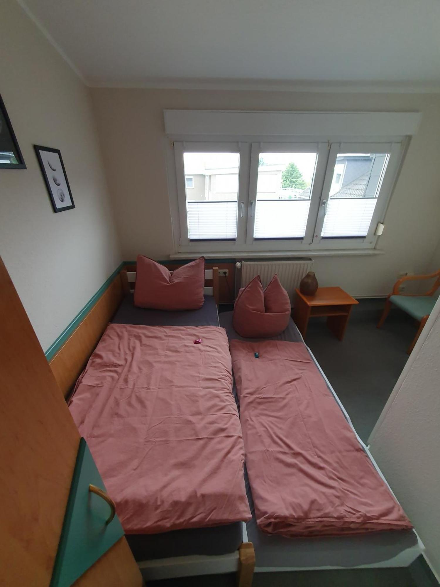 Neumuehler Hof- Ferienwohnung "Thomas" 3 Zimmer,3 Baeder Mit Dusche, Kostenfreie Parkplaetze Vor Dem Haus Шверин Экстерьер фото